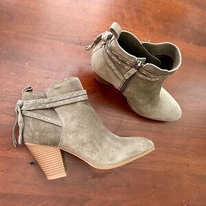 NEW suede boots 8.5/9